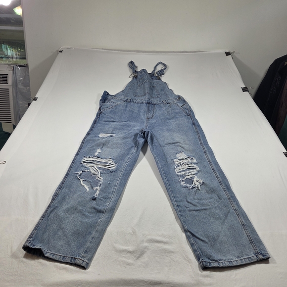 wild fable Denim - Wild Fable Overalls Jeans Light Blue Denim Distressed Relaxed Woman's Medium